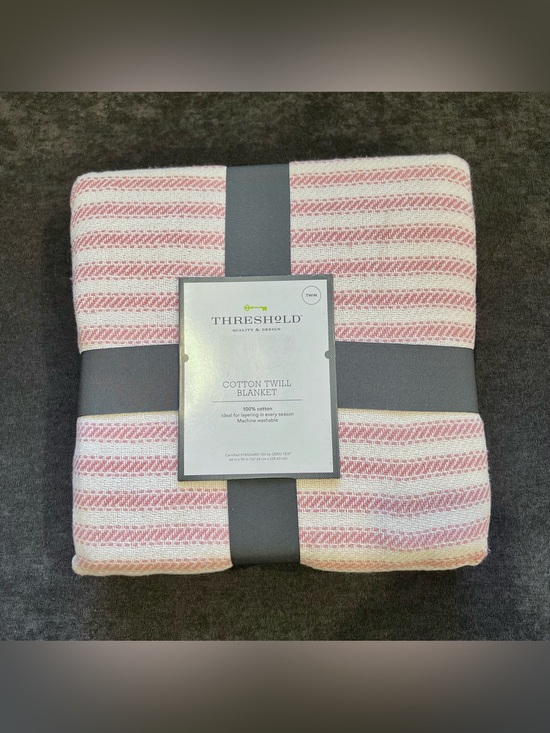 Threshold Other - NWT Threshold Cotton Twill Throw- Twin